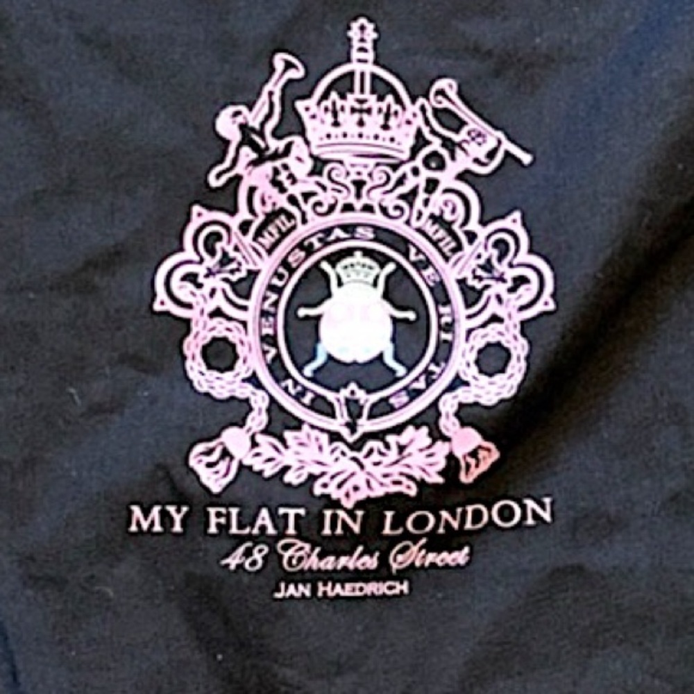 My flats in London duster protector - Picture 2 of 4